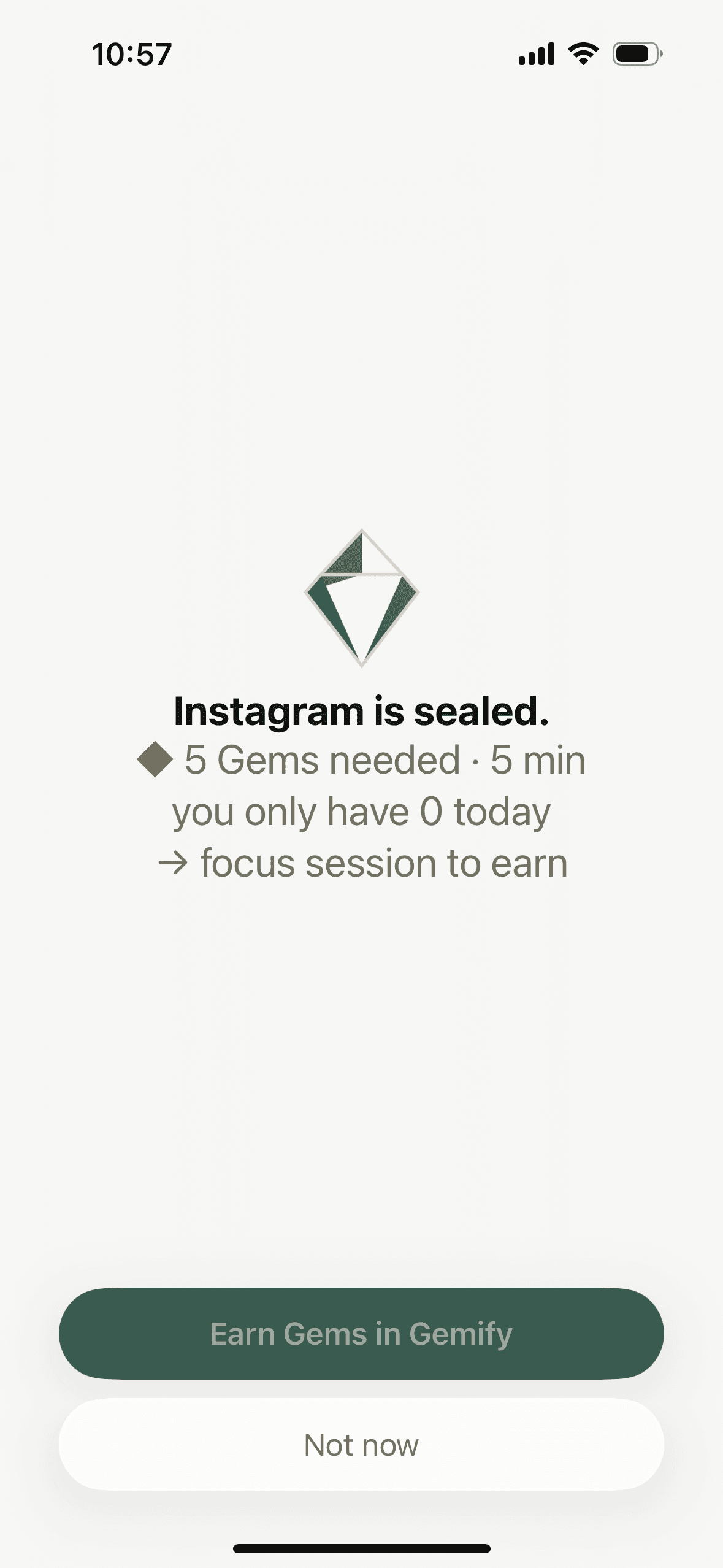 iOS の Instagram アプリを開いた瞬間に出る gemify のロック画面